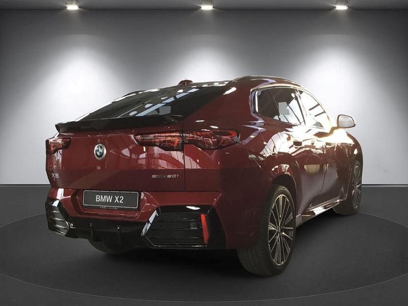 Neu BMW X2 Performance 156 PS (114 kW) 2026 Rot SUV