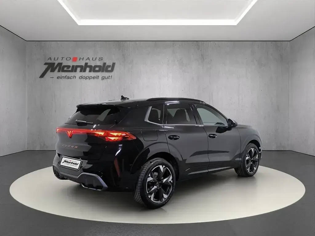 Second-hand Cupra Terramar 150 CP (110 kW) 2025 Negru SUV