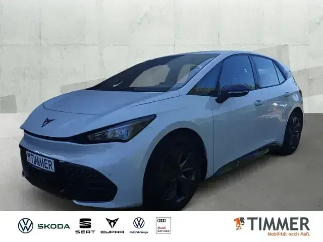 Second-hand Cupra Born 150 kW (204 CP) 2022 Alb Hatchback