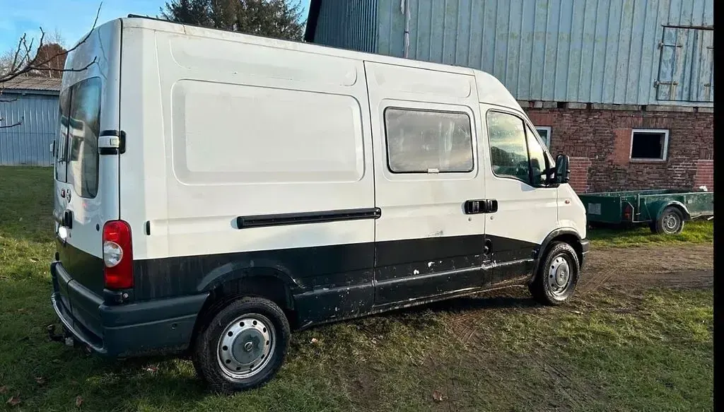 Gebraucht Nissan Interstar 116 PS (85 kW) 2002 Weiß Van