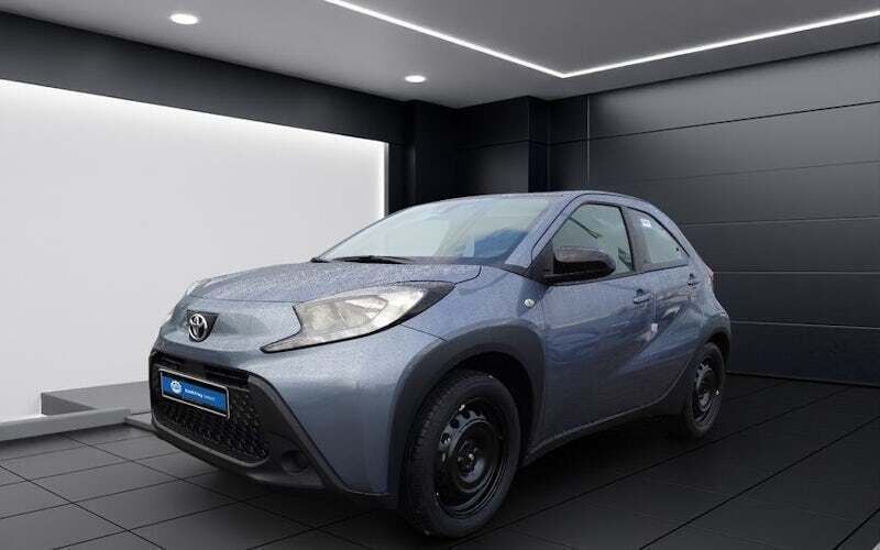 Sodalithblau Gebraucht 2025 Toyota Aygo Business Edition Kleinwagen | 17.950 € (Fairer Preis) - Bild 1/4