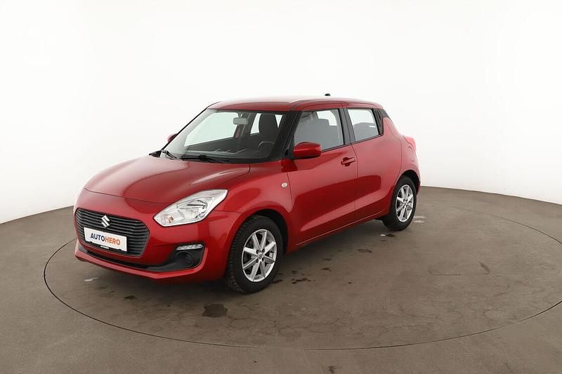 Gebraucht Suzuki Swift Comfort 90 PS (66 kW) 2017 Rot Kleinwagen
