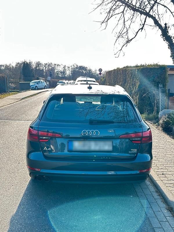 Gebraucht Audi A4 190 PS (139 kW) 2016 Grau Kombi