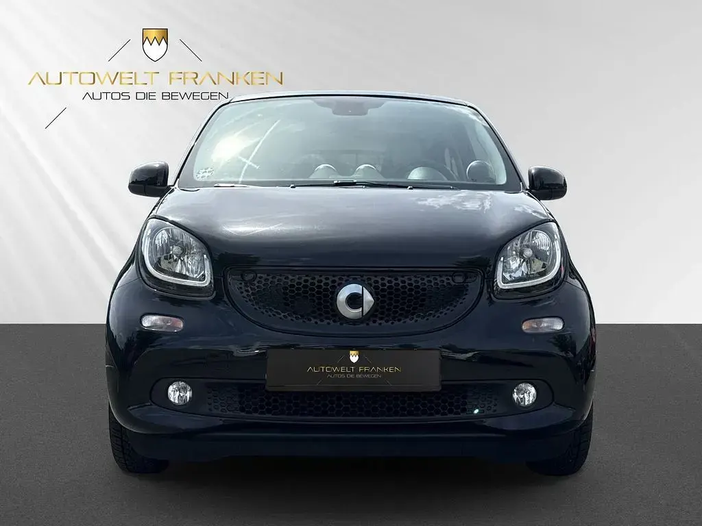 Gebraucht Smart ForFour 71 PS (52 kW) 2015 Schwarz Kleinwagen