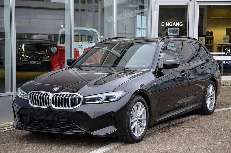 Gebraucht BMW 320 M Sport 190 PS (139 kW) 2025 Schwarz Limousine