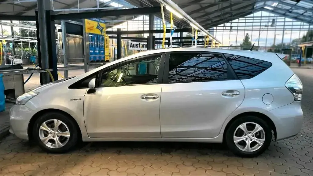 Gebraucht Toyota Prius+ Plus 136 PS (100 kW) 2013 Silber Van / Kleinbus