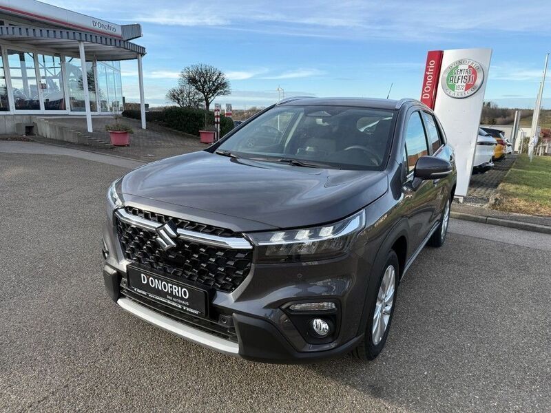 Titan dark grey pearl metallic Gebraucht 2025 Suzuki SX4 S-Cross Comfort SUV | 30.990 € (Teuer) - Bild 1/4
