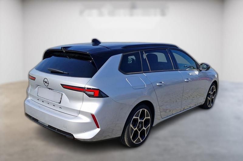 Gebraucht Opel Astra Ultimate 131 PS (96 kW) 2024 Silber metallic Kombi