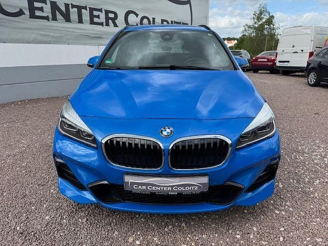 Gebraucht BMW 220 Gran Tourer M Sport 178 PS (130 kW) 2022 Blau Van / Kleinbus