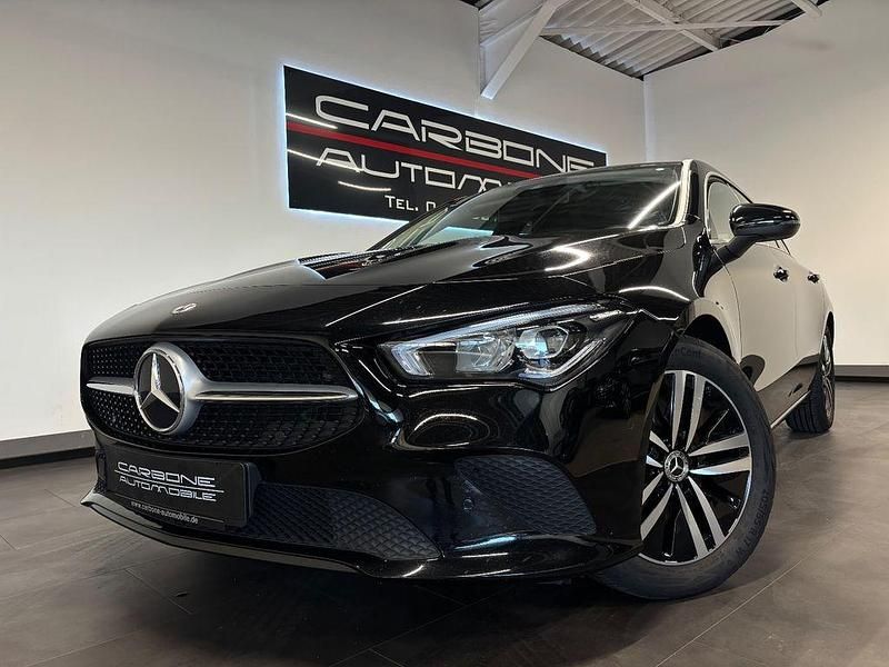 Schwarz Gebraucht 2022 Mercedes CLA200 Limousine | 24.450 € (Superpreis) - Bild 1/4