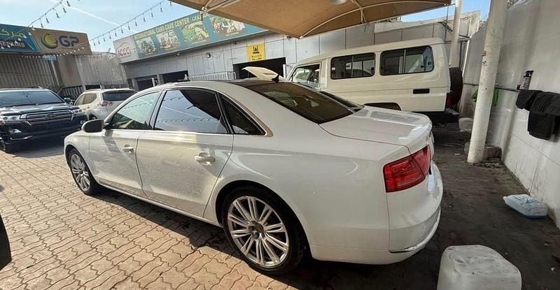 Gebraucht Audi A8L 371 PS (272 kW) 2011 Weiß Limousine