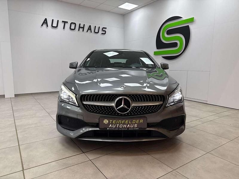 Gebraucht Mercedes CLA200 AMG line 136 PS (100 kW) 2017 Mountaingrau Coupé