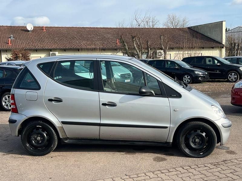 Gebraucht Mercedes A140 Classic 82 PS (60 kW) 2002 Silber Limousine