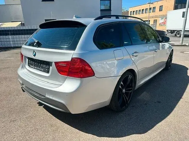 Gebraucht BMW 330 M Sport 245 PS (180 kW) 2009 Silber Kombi