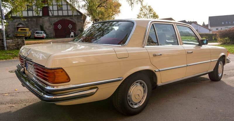 Beige Gebraucht 1977 Mercedes 450 SE Limousine | 19.800 € - Bild 1/4