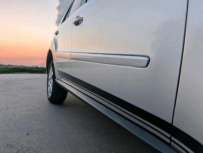 Second-hand Mercedes ML320 224 CP (164 kW) 2007 Argintiu SUV