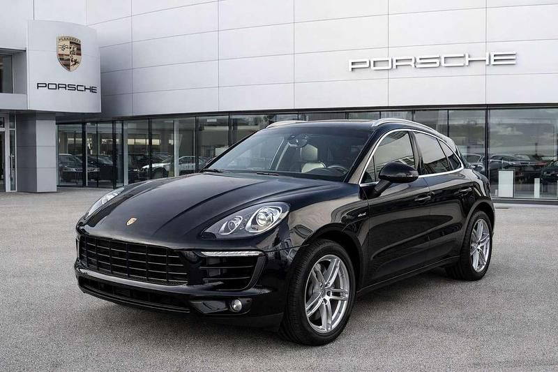 Schwarz Gebraucht 2015 Porsche Macan SUV | 31.950 € (Fairer Preis) - Bild 1/4