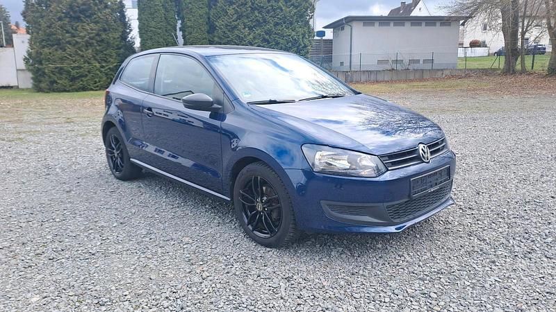 Gebraucht VW Polo 69 PS (50 kW) 2014 Blau Kleinwagen