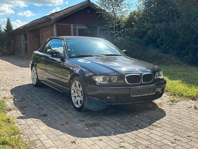 Gebraucht BMW 318 Cabriolet 143 PS (105 kW) 2003 Schwarz Cabrio