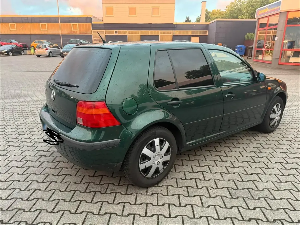 Gebraucht VW Golf III 75 PS (55 kW) 1998 Grün Limousine