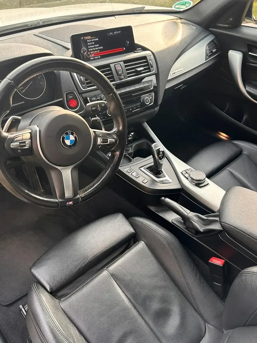 Gebraucht BMW M135 326 PS (239 kW) 2016 Weiß Kleinwagen
