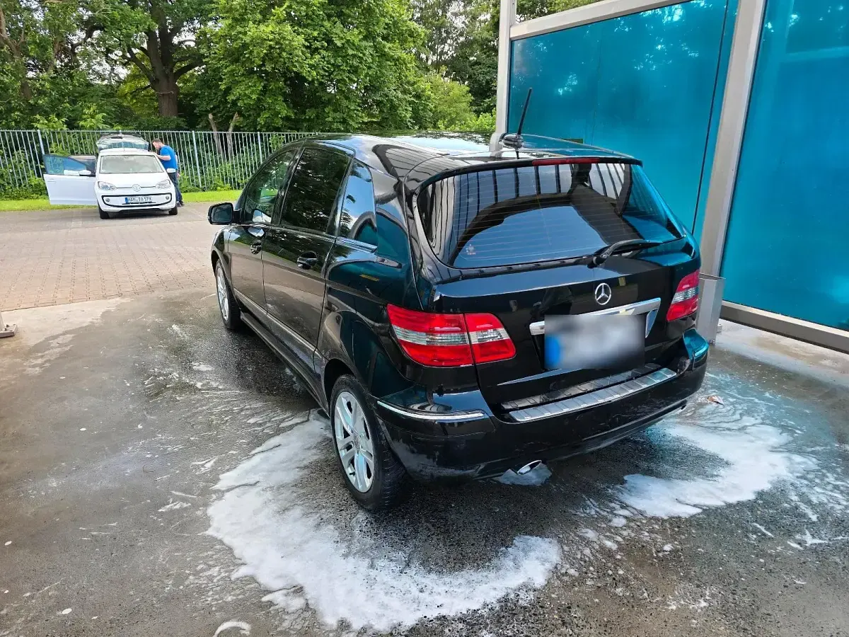 Gebraucht Mercedes B180 109 PS (80 kW) 2008 Schwarz Van / Kleinbus