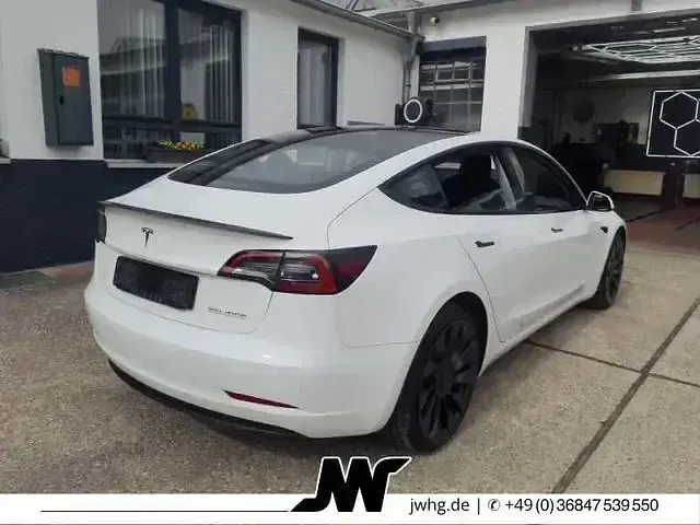 Gebraucht Tesla Model 3 Performance 461 kW (627 PS) 2022 Weiß metallic Limousine