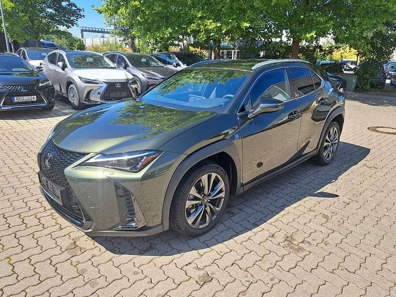 Terrane khaki Gebraucht 2025 Lexus UX 300h Sport Design Packet SUV | 35.990 € (Fairer Preis) - Bild 1/4