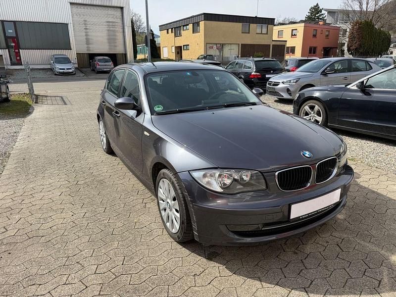 Gebraucht BMW 118 Advantage 143 PS (105 kW) 2007 Grau Kleinwagen
