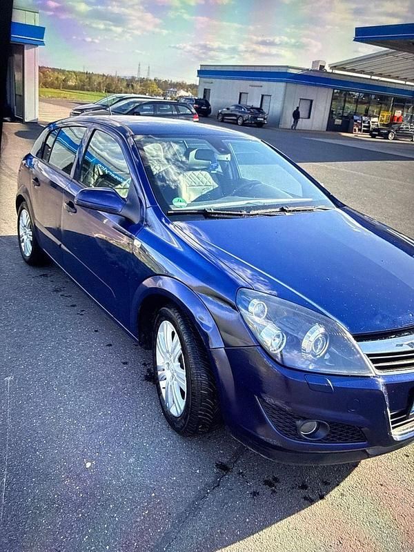 Gebraucht Opel Astra 140 PS (102 kW) 2007 Blau Limousine