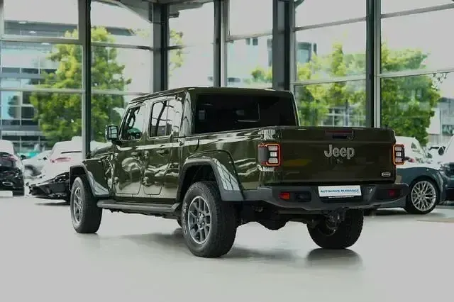 Używany Jeep Gladiator Overland 264 KM (194 kW) 2022 Zielony Pickup