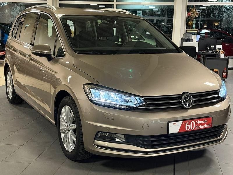 Gebraucht VW Touran Highline 150 PS (110 kW) 2016 Beige Van / Kleinbus