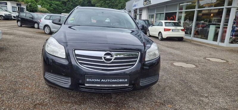 Karbonschw graphitschw midnigh Gebraucht 2012 Opel Insignia Edition Kombi | 4.600 € (Etwas zu teuer) - Bild 1/4