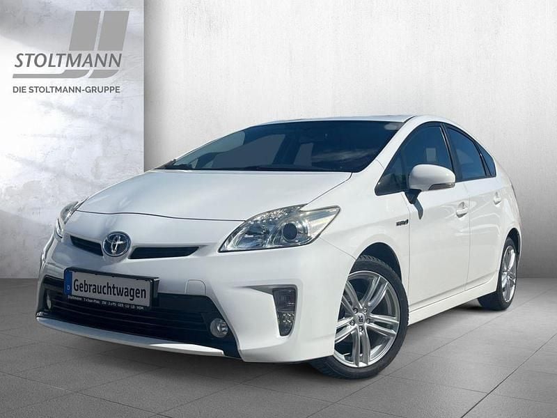 Schneeweiß Gebraucht 2014 Toyota Prius Life Kleinwagen | 14.990 € (Etwas zu teuer) - Bild 1/4