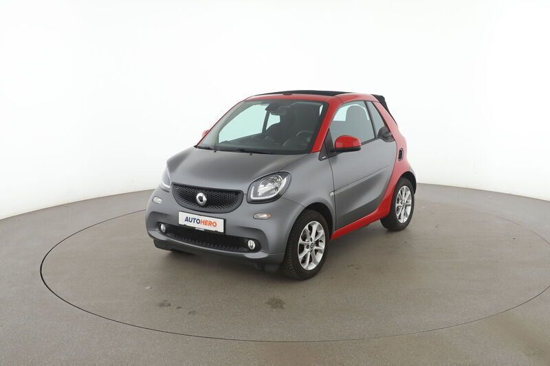 Grau Gebraucht 2019 Smart ForTwo Cabrio Passion Cabrio | 19.160 € (Etwas zu teuer) - Bild 1/4