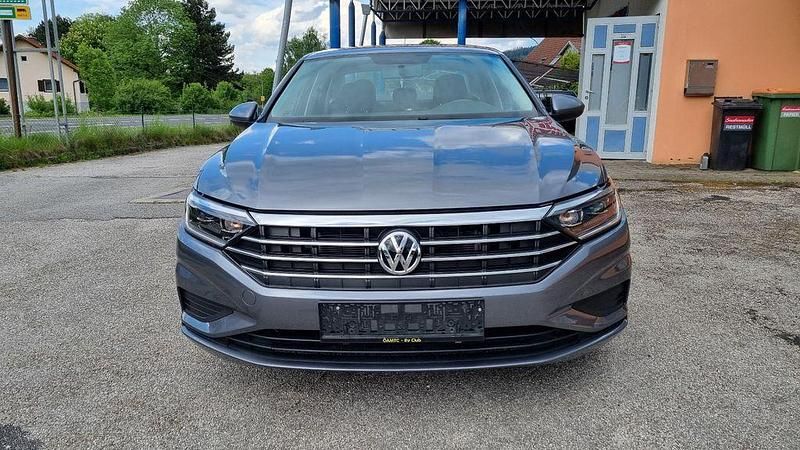 Second-hand VW Jetta 150 CP (110 kW) 2019 Gri Berlinǎ