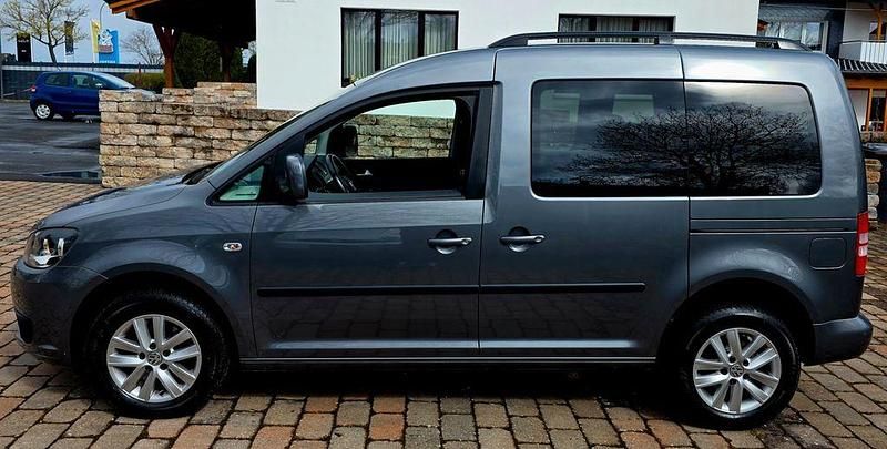 Gebraucht VW Caddy Comfortline 102 PS (75 kW) 2013 Grau Van / Kleinbus