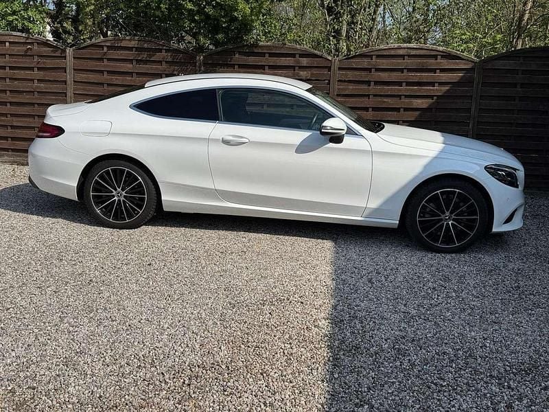 Second-hand Mercedes C180 156 CP (114 kW) 2018 Alb Coupe