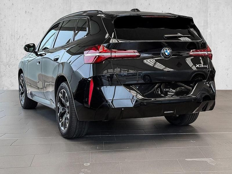 Neu BMW X3 M Sport 197 PS (144 kW) 2025 Schwarz SUV