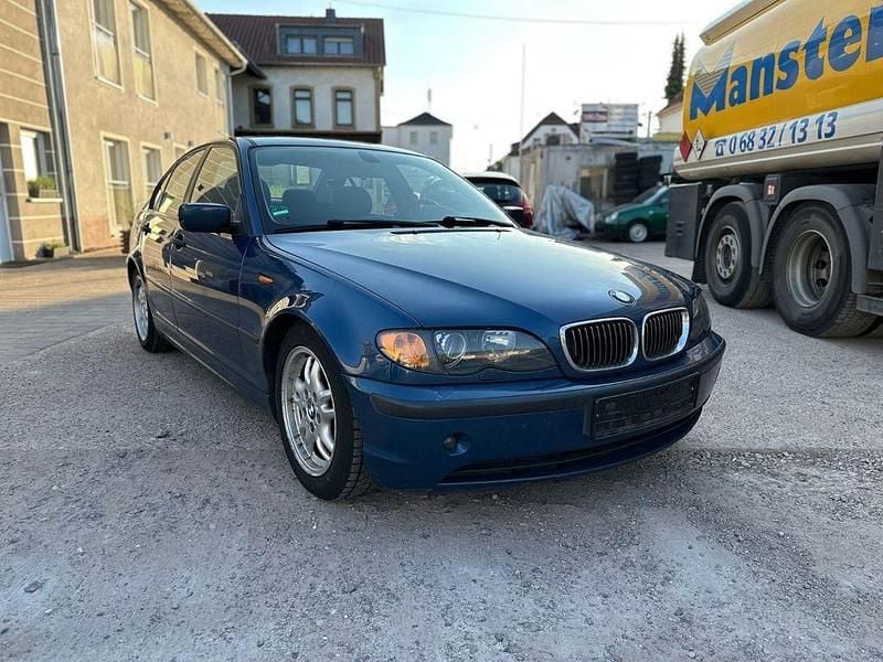 Gebraucht BMW 320 Performance 150 PS (110 kW) 2002 Blau Limousine