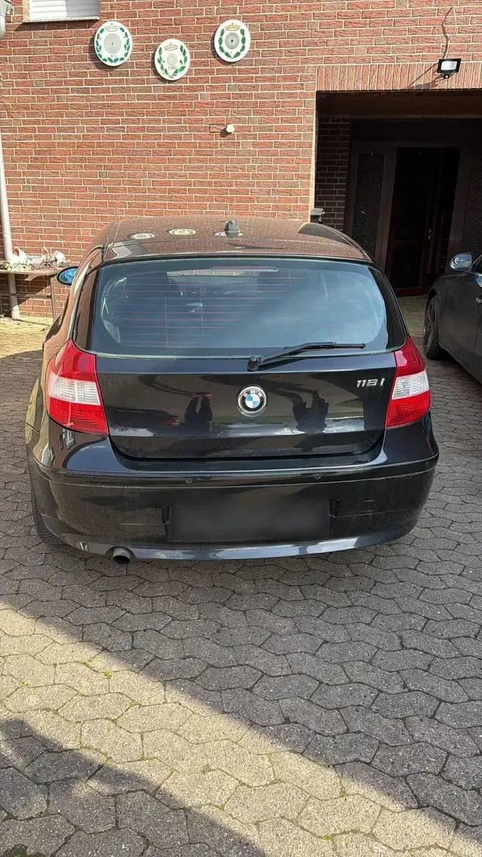 Gebraucht BMW 116 116 PS (85 kW) 2005 Schwarz Kleinwagen