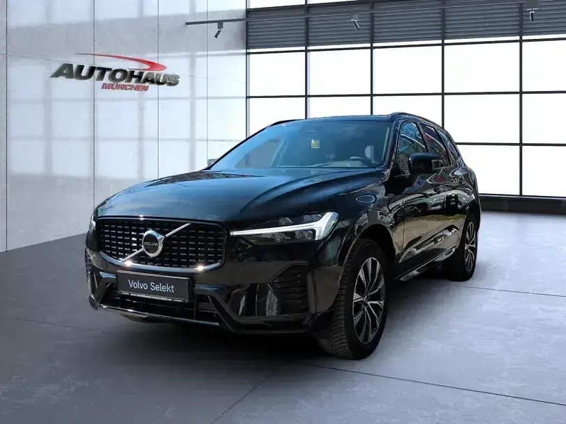Gebraucht Volvo XC60 Plus 197 PS (144 kW) 2023 Onyx black (metallic) SUV