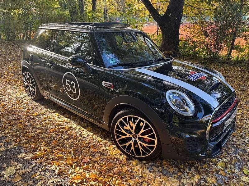 Gebraucht Mini John Cooper Works 231 PS (169 kW) 2017 Grün Kleinwagen
