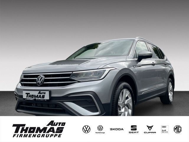 Silber Gebraucht 2024 VW Tiguan Allspace Life SUV | 38.900 € (Guter Preis) - Bild 1/3