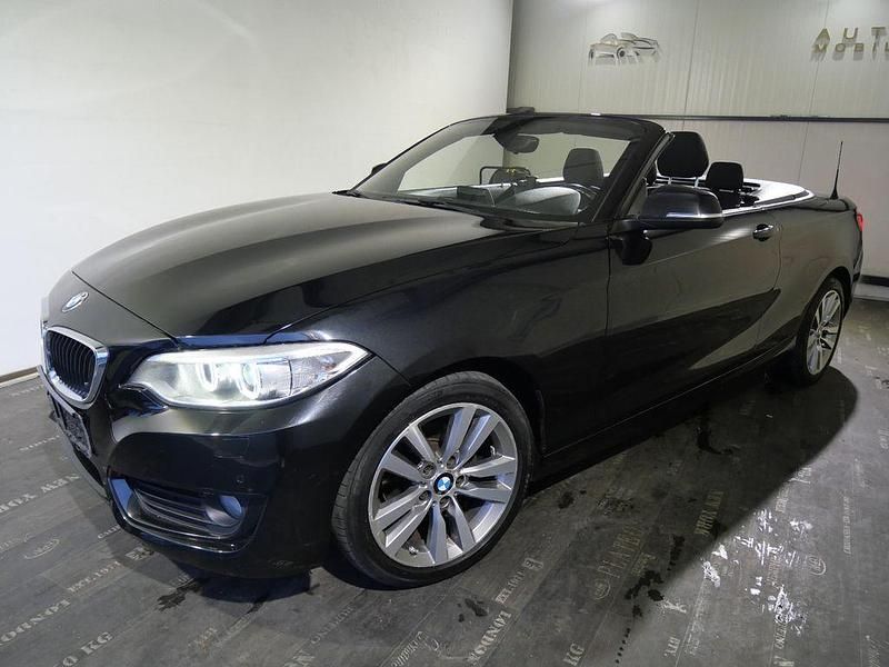Schwarz Gebraucht 2016 BMW 218 Advantage Cabrio | 18.950 € (Fairer Preis) - Bild 1/4