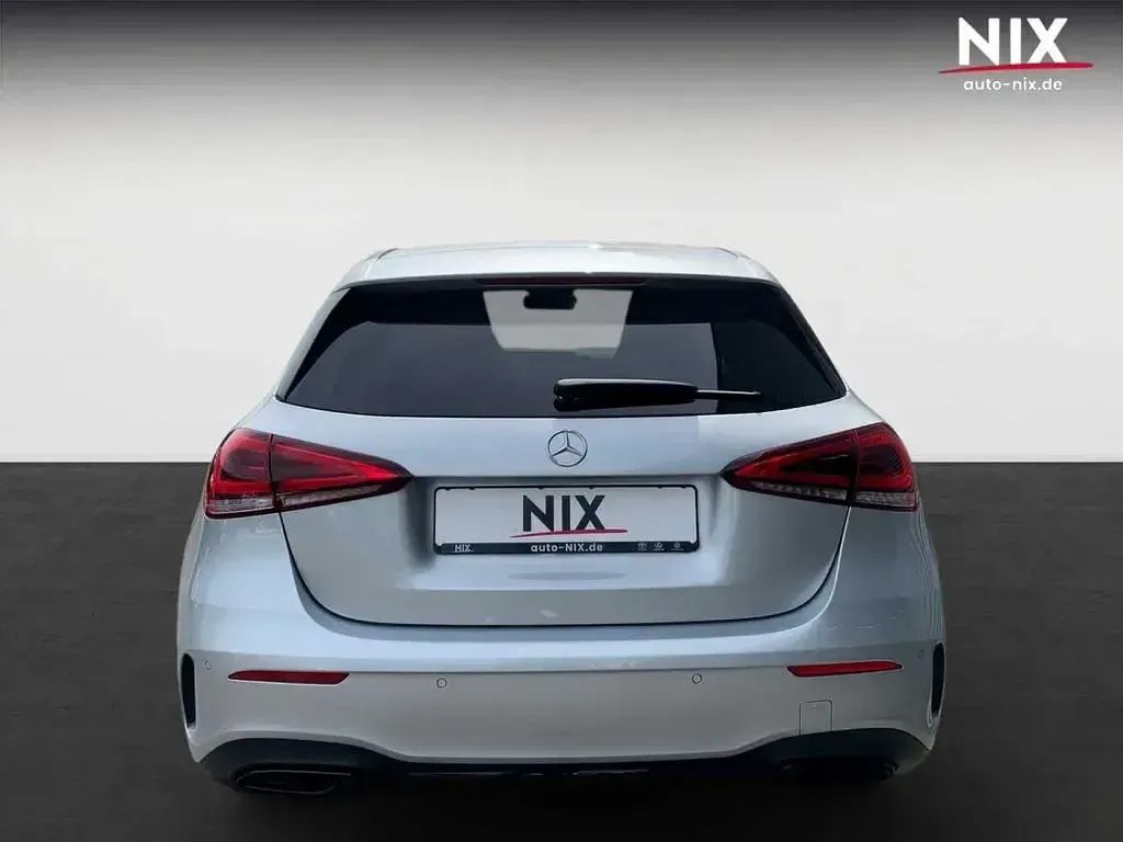Gebraucht Mercedes A200 Edition 163 PS (119 kW) 2022 Iridiumsilber Limousine