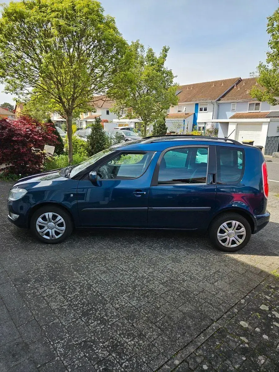Gebraucht Skoda Roomster 86 PS (63 kW) 2014 Blau Van / Kleinbus