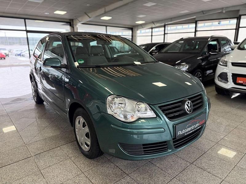 Grün Gebraucht 2006 VW Polo Comfortline Kleinwagen | 6.990 € (Teuer) - Bild 1/4