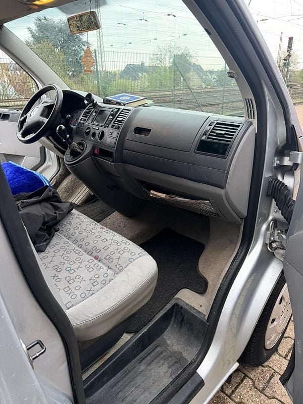 Usata VW Transporter 77 CV (56 kW) 2004 Argento Furgone