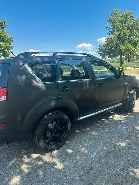 Gebraucht Citroën C-Crosser Exclusive 156 PS (114 kW) 2010 Schwarz SUV